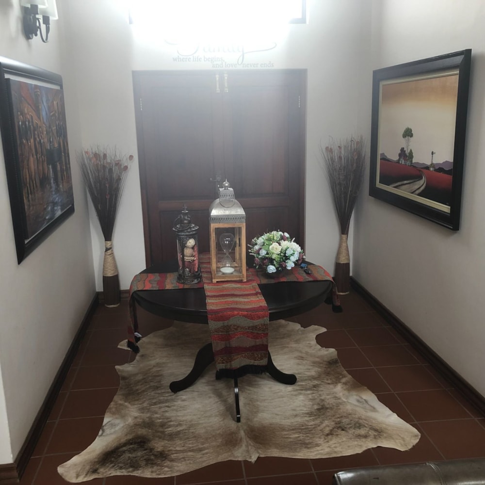 Security estate home for sale in Aquavista Mountain Estate - PRN1711779