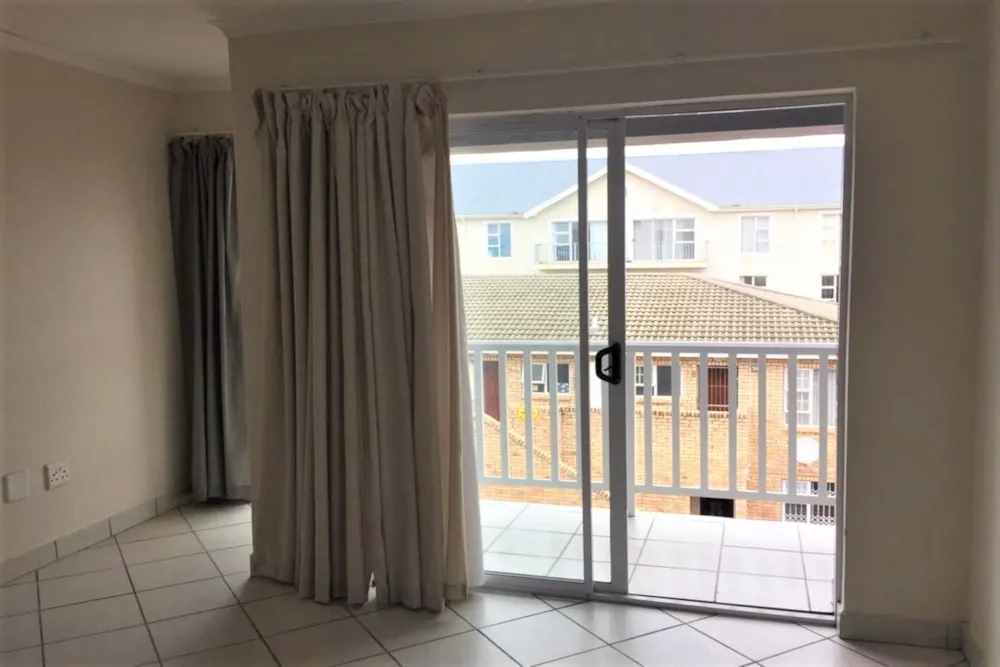 Multi-storey apartment let in Grahamstown Central (Makhanda Central) - 1GC1748769 Multi-storey apartment let in Grahamstown Central (Makhanda Central) - 1GC1748769