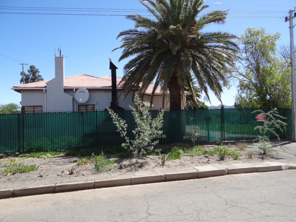 House sold in Beaufort West - 1KK1592969 House sold in Beaufort West - 1KK1592969