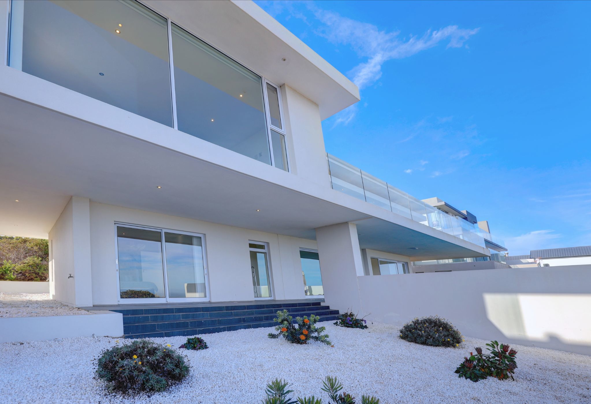 House for sale in Pinnacle Point Golf Estate - 1MB1593571