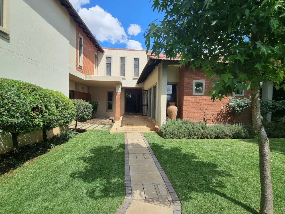 House for sale in Woodland Hills - 1BX1630686