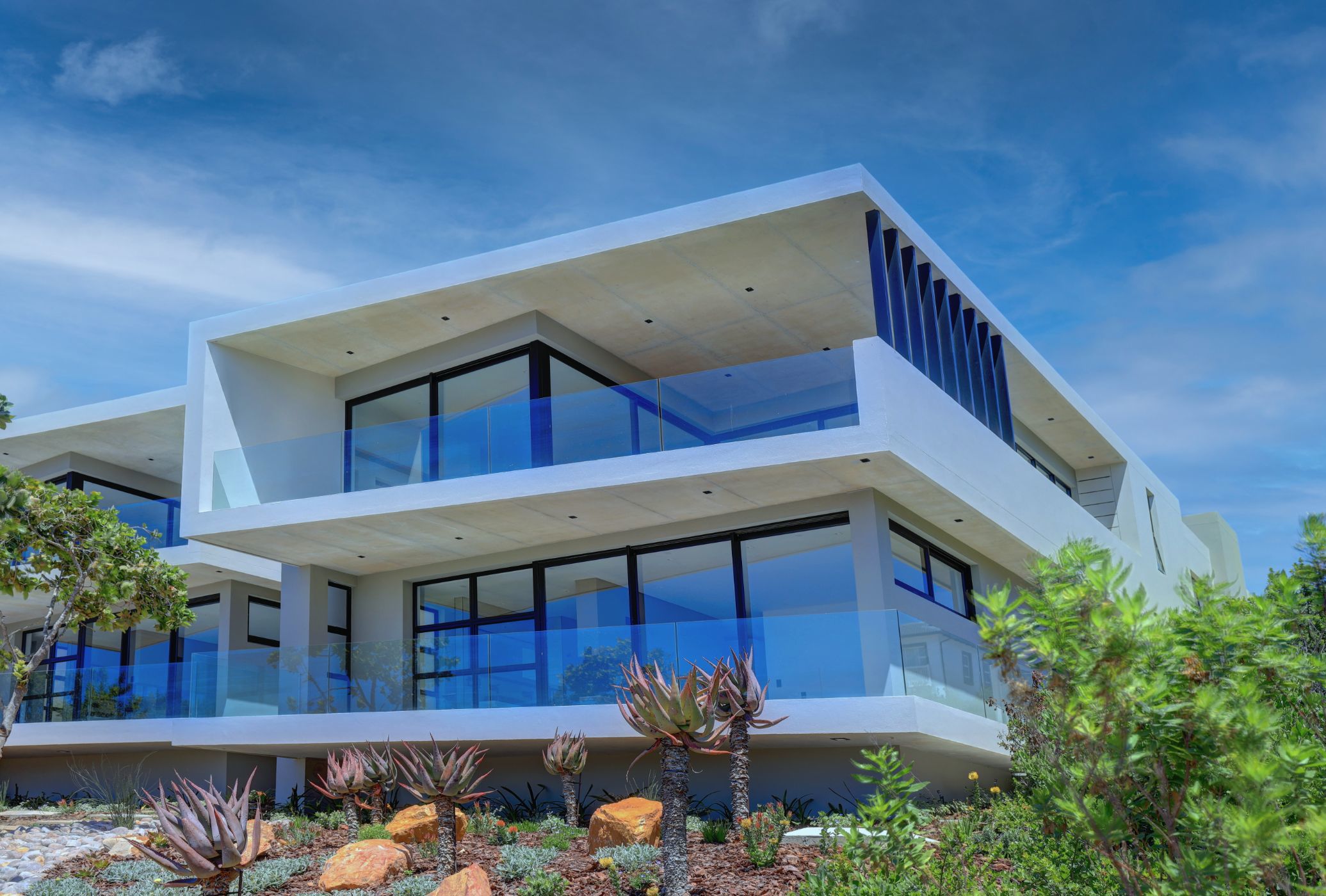 House sold in Pinnacle Point Golf Estate - 1MB1594933