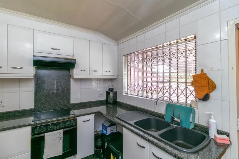 House let in Glenvista - 1GV1712989 House let in Glenvista - 1GV1712989