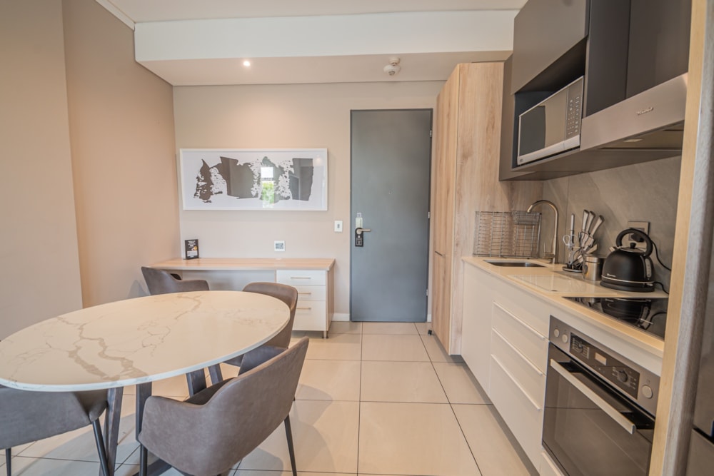 Apartment for sale in Menlyn - PTM1599328