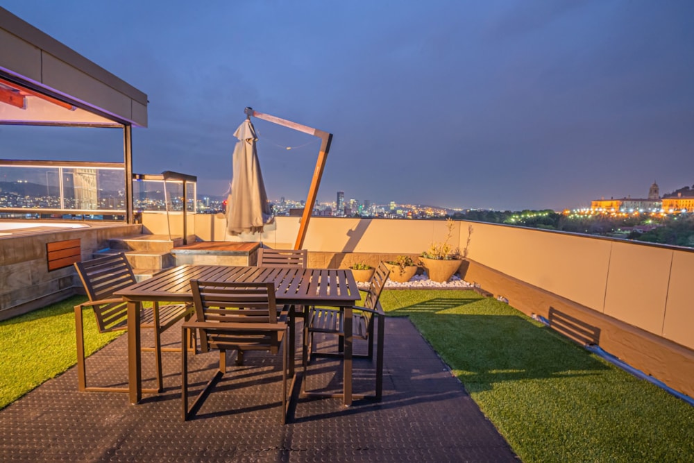 Penthouse apartment to rent in Arcadia, Pretoria East - PTL1720511 Penthouse apartment to rent in Arcadia, Pretoria East - PTL1720511