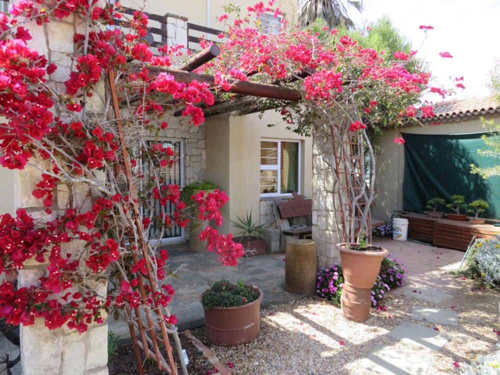 Townhouse for sale in Rossmund Golf Estate, Namibia - 3NM1732076