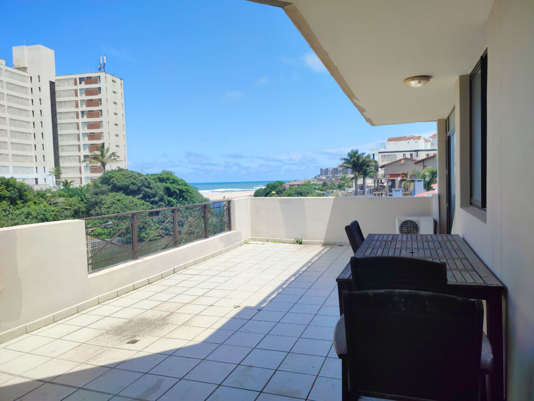 Apartment for sale in Margate - 1PX1592808