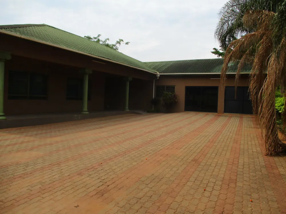 Commercial office to rent in Woodlands, Zambia - 3ZA1594234 Commercial office to rent in Woodlands, Zambia - 3ZA1594234