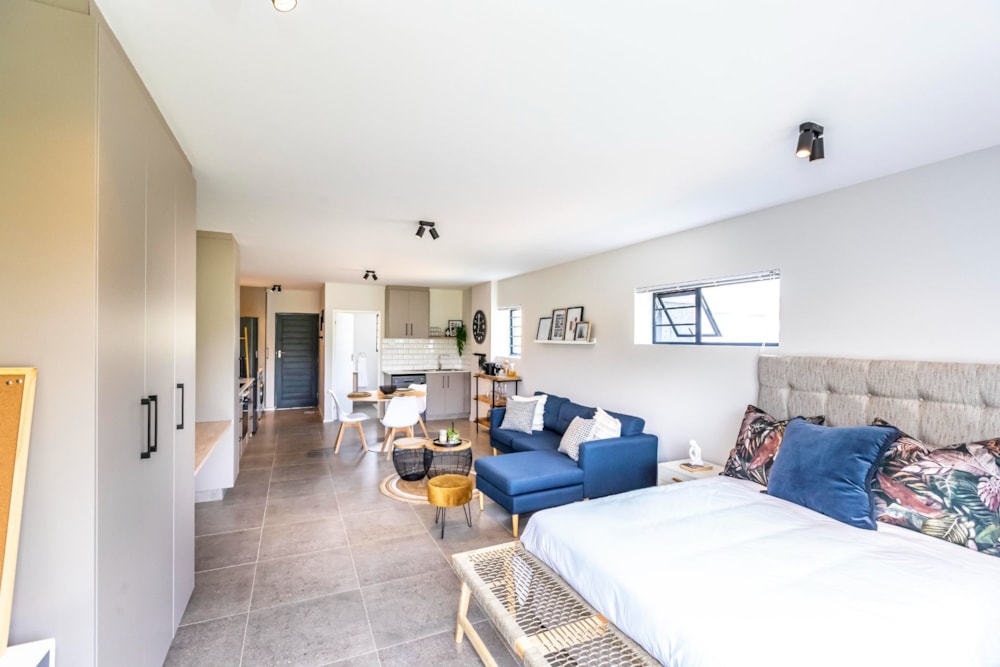 Apartment for sale in Nahoon Valley Park - 1ET1592767 Apartment for sale in Nahoon Valley Park - 1ET1592767