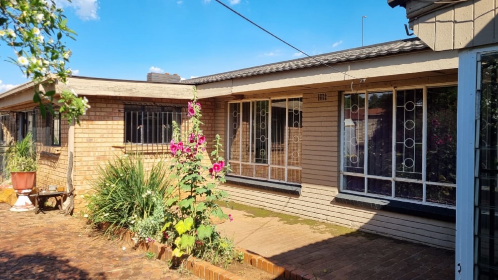 House for sale in Selection Park - 1SP1593198