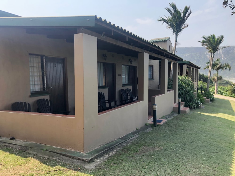 Beachfront villa for sale in Port St John's - 1KK1599485