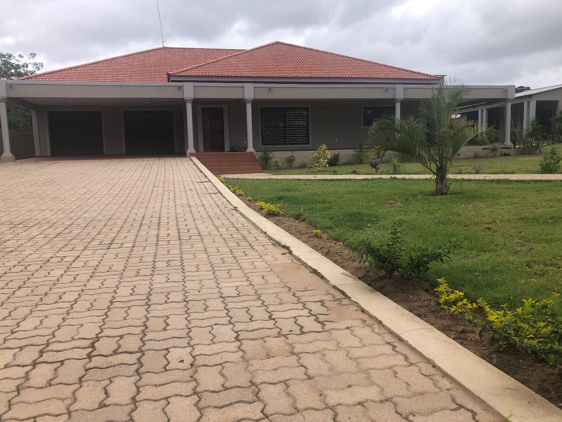 Bungalow to rent in Catembe, Mozambique - 3MQ1593379