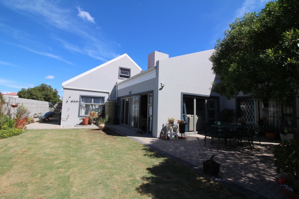 House for sale in Port Owen - LA1594056 House for sale in Port Owen - LA1594056