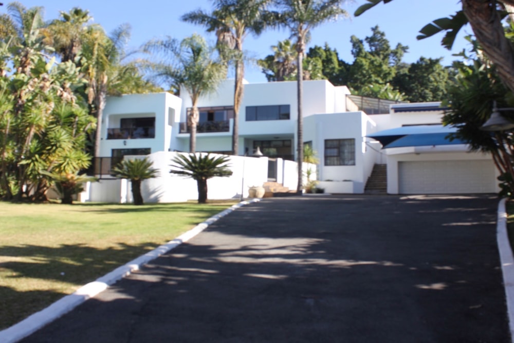 House to rent in Waterkloof Ridge - PTL1708821 House to rent in Waterkloof Ridge - PTL1708821