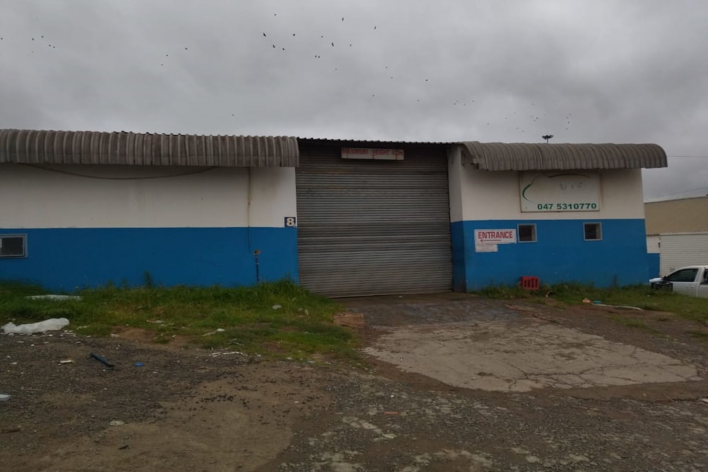Commercial industrial property for sale in Mthatha Central - 1MH1595130 Commercial industrial property for sale in Mthatha Central - 1MH1595130