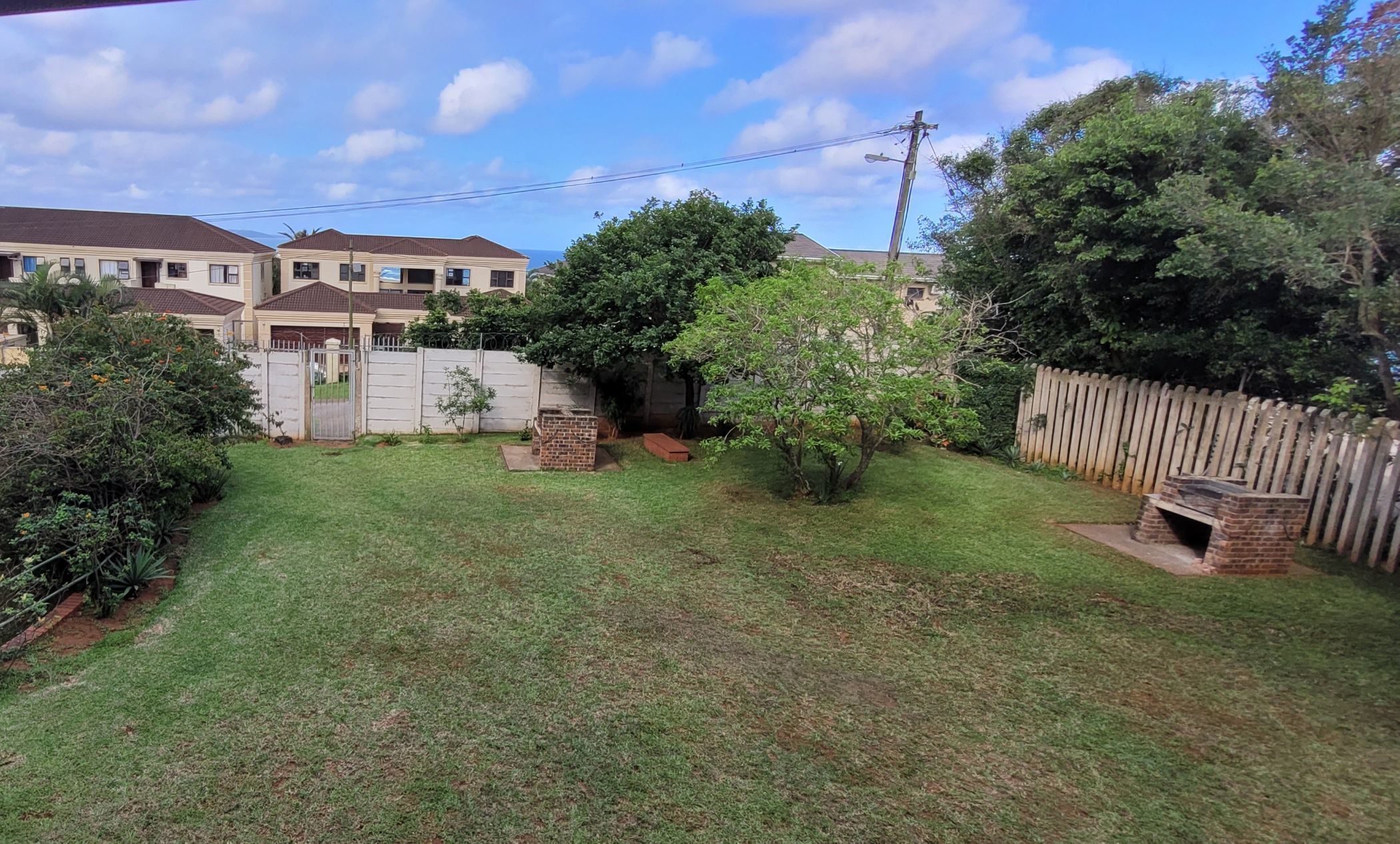 Apartment to rent in Illovo Beach - 1WB1730498