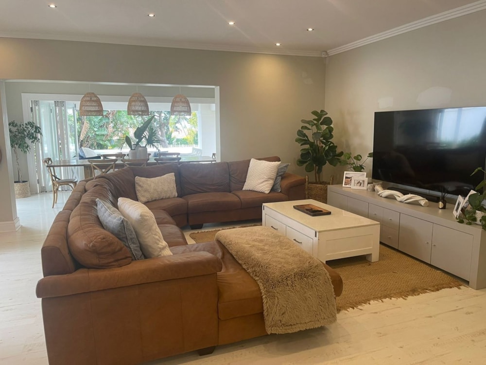 Single-storey house for sale in uMhlanga - 1ND1662891 Single-storey house for sale in uMhlanga - 1ND1662891