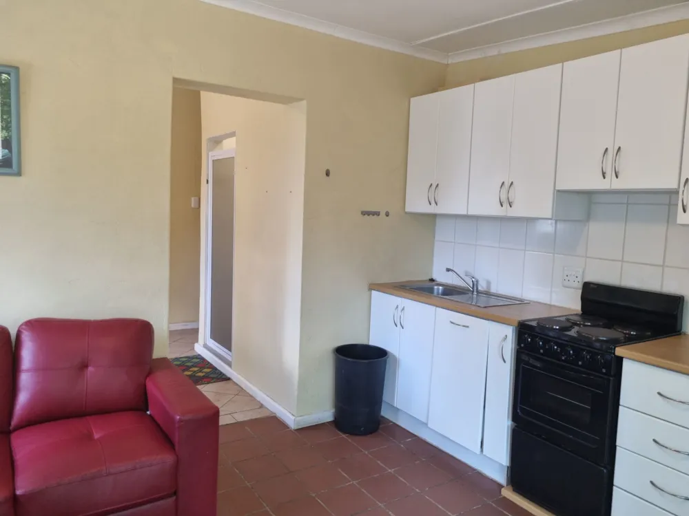 Garden apartment let in Sunnyside, Grahamstown, Makhanda - 1GC1748796 Garden apartment let in Sunnyside, Grahamstown, Makhanda - 1GC1748796