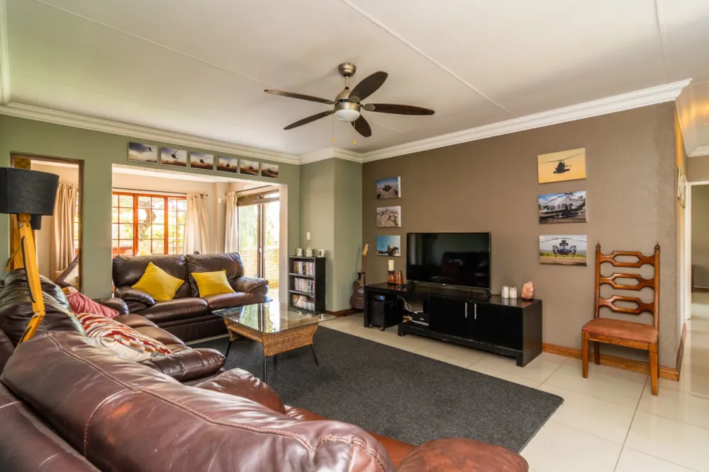 Townhouse let in Pinehaven - 1KR1731179 Townhouse let in Pinehaven - 1KR1731179