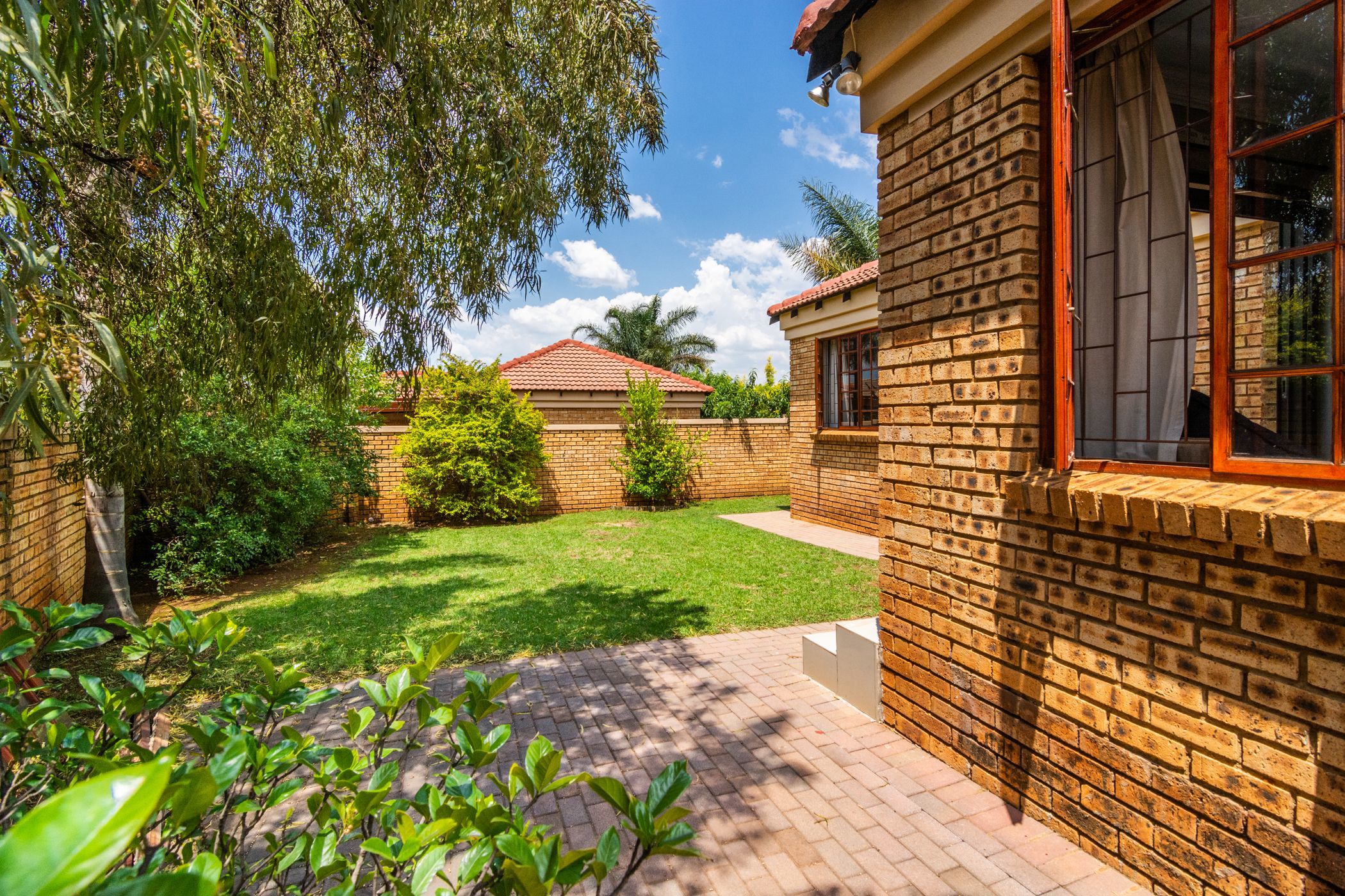 Townhouse to rent in Pinehaven - 1KR1718938