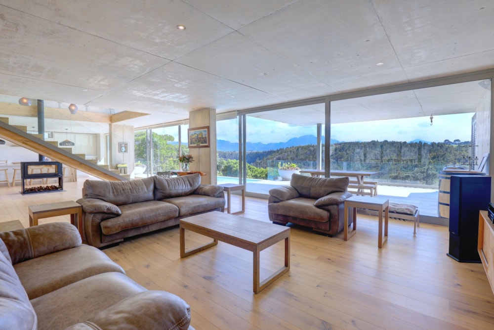 Golf estate house for sale in Oubaai - GEO1594776 Golf estate house for sale in Oubaai - GEO1594776