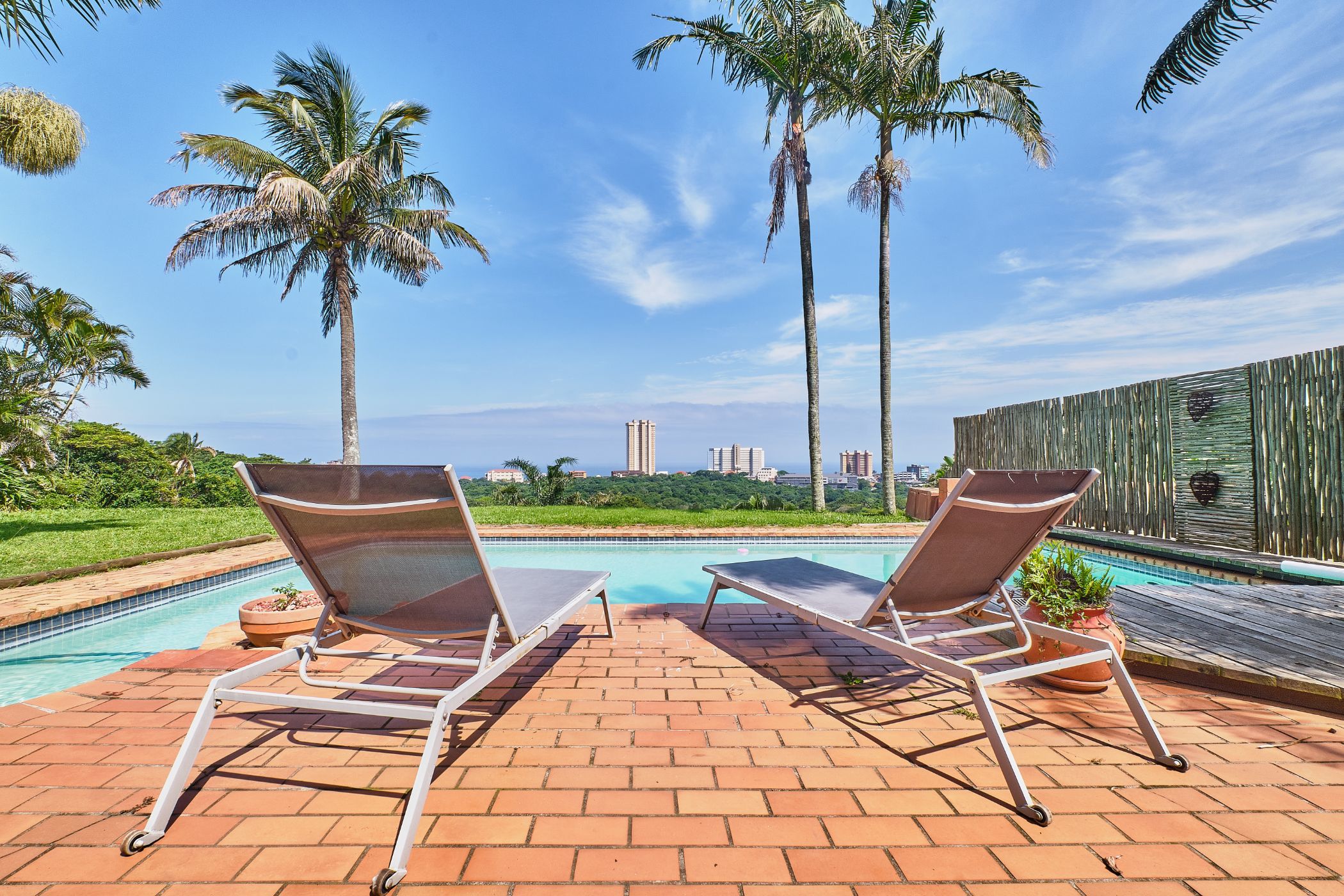 Townhouse for sale in Amanzimtoti - 1WB1718337