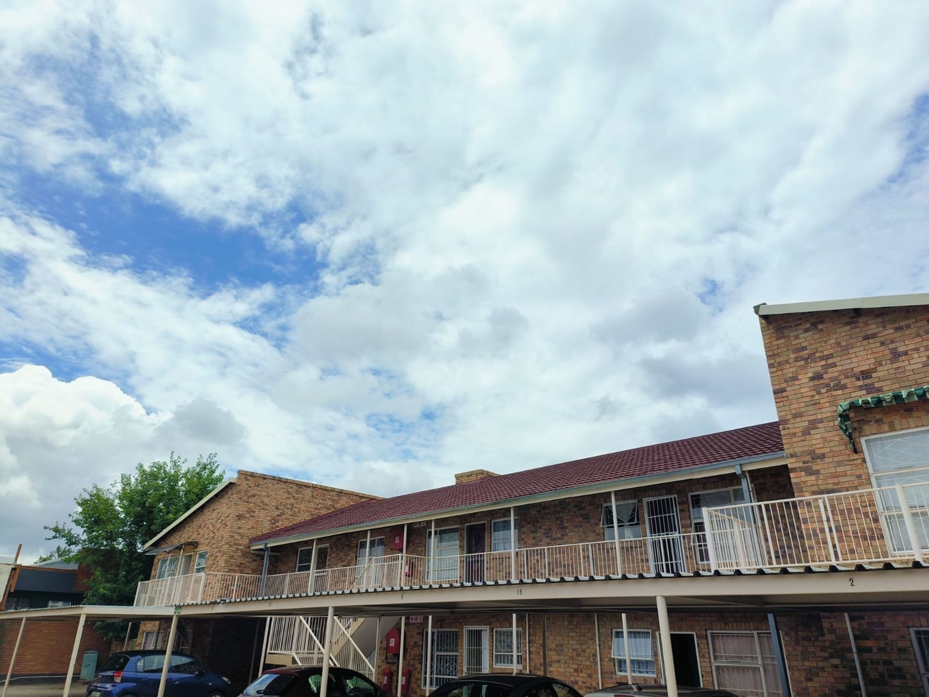 Townhouse to rent in Universitas - 1BX1596814