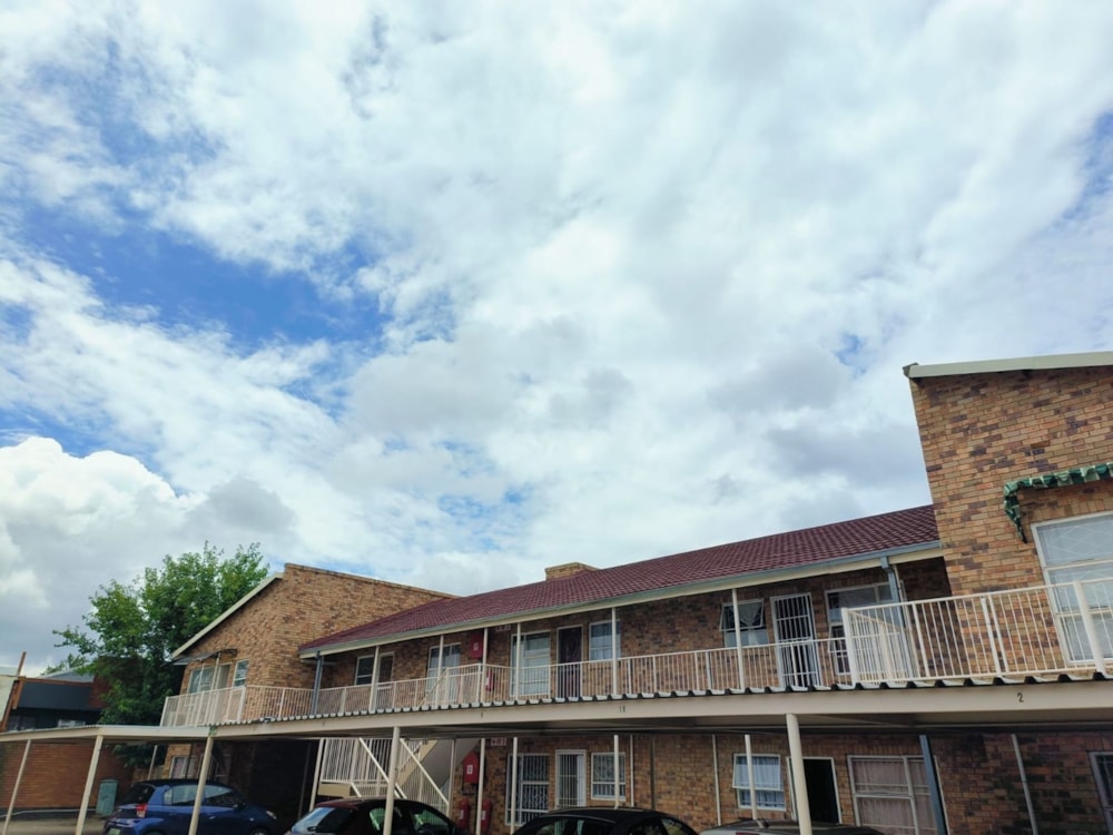 Townhouse to rent in Universitas - 1BX1596814 Townhouse to rent in Universitas - 1BX1596814