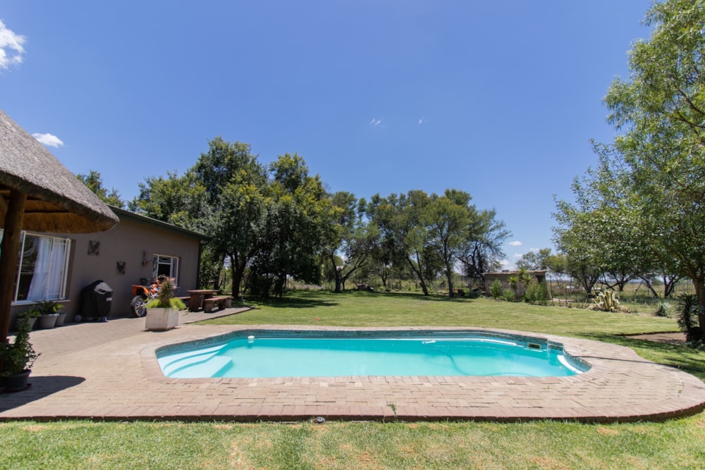 Smallholding for sale in Estoire - 1BX1596365