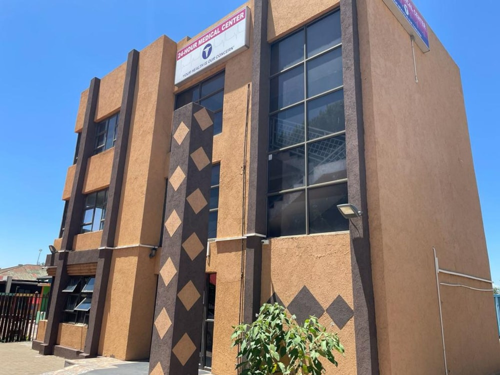 Commercial Building for sale in Oranjesig - 1BX1596150