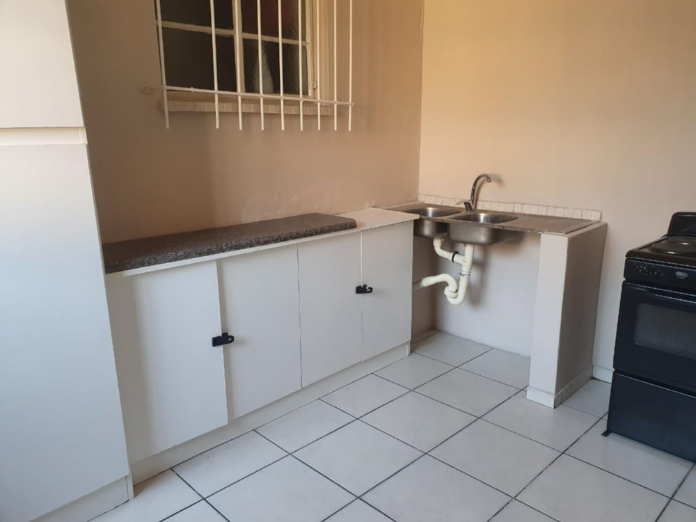 Cottage to rent in Crown Gardens - 1GV1743343 Cottage to rent in Crown Gardens - 1GV1743343