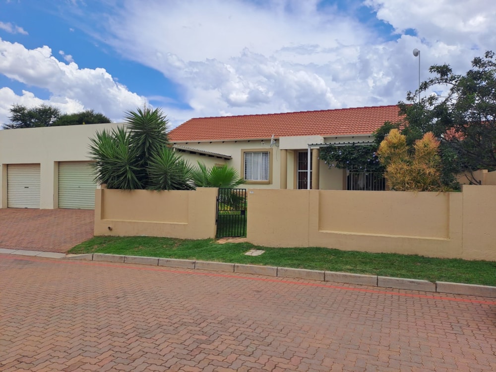 Townhouse sold in North Riding AH - RAN1595851 Townhouse sold in North Riding AH - RAN1595851