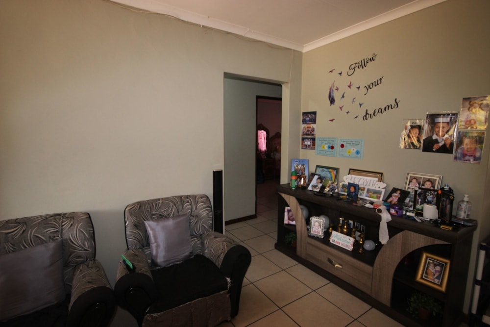 House sold in Oudtshoorn Central - 1OU1595814 House sold in Oudtshoorn Central - 1OU1595814