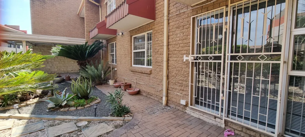 Townhouse for sale in Three Rivers Proper - 1VT1602383