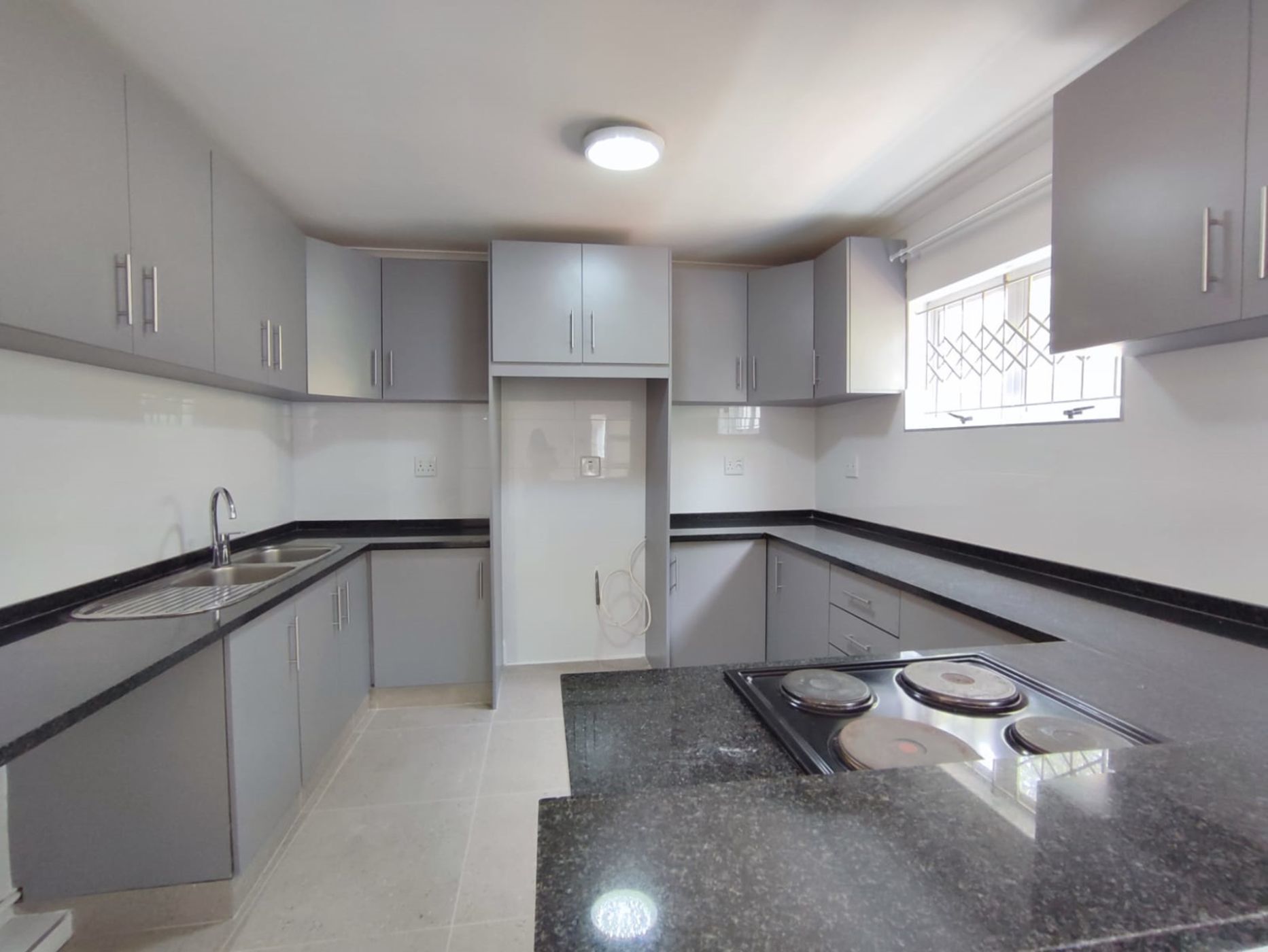 Apartment let in Morningside, Durban - 1DA1688065