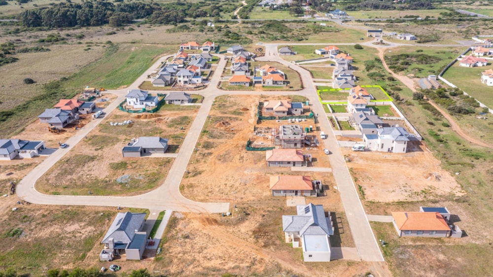 House for sale in Kidds Beach - 1ET1596671