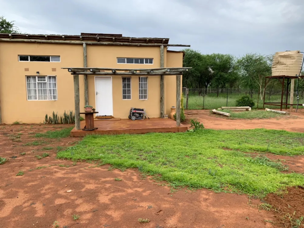 Smallholding to rent in Kopong, Botswana - 3BO1596884 Smallholding to rent in Kopong, Botswana - 3BO1596884