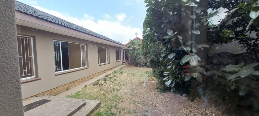 House for sale in Falcon Ridge - 1VT1596883 House for sale in Falcon Ridge - 1VT1596883