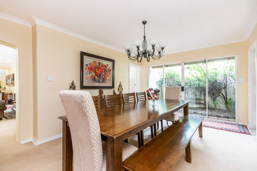 House let in Bryanston - JBL1710152 House let in Bryanston - JBL1710152