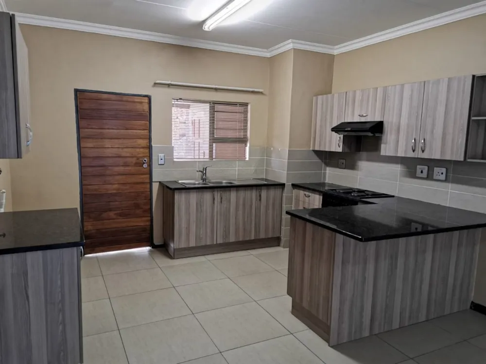 Townhouse for sale in Three Rivers Proper - 1VT1597224