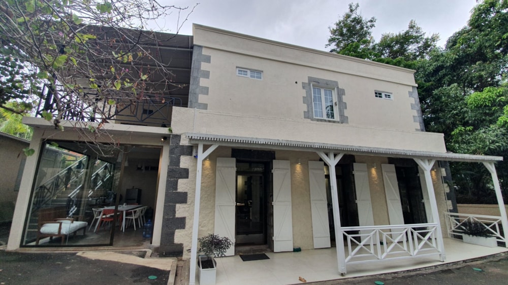 Commercial office to rent in Pamplemousses, Mauritius - MPR1686131