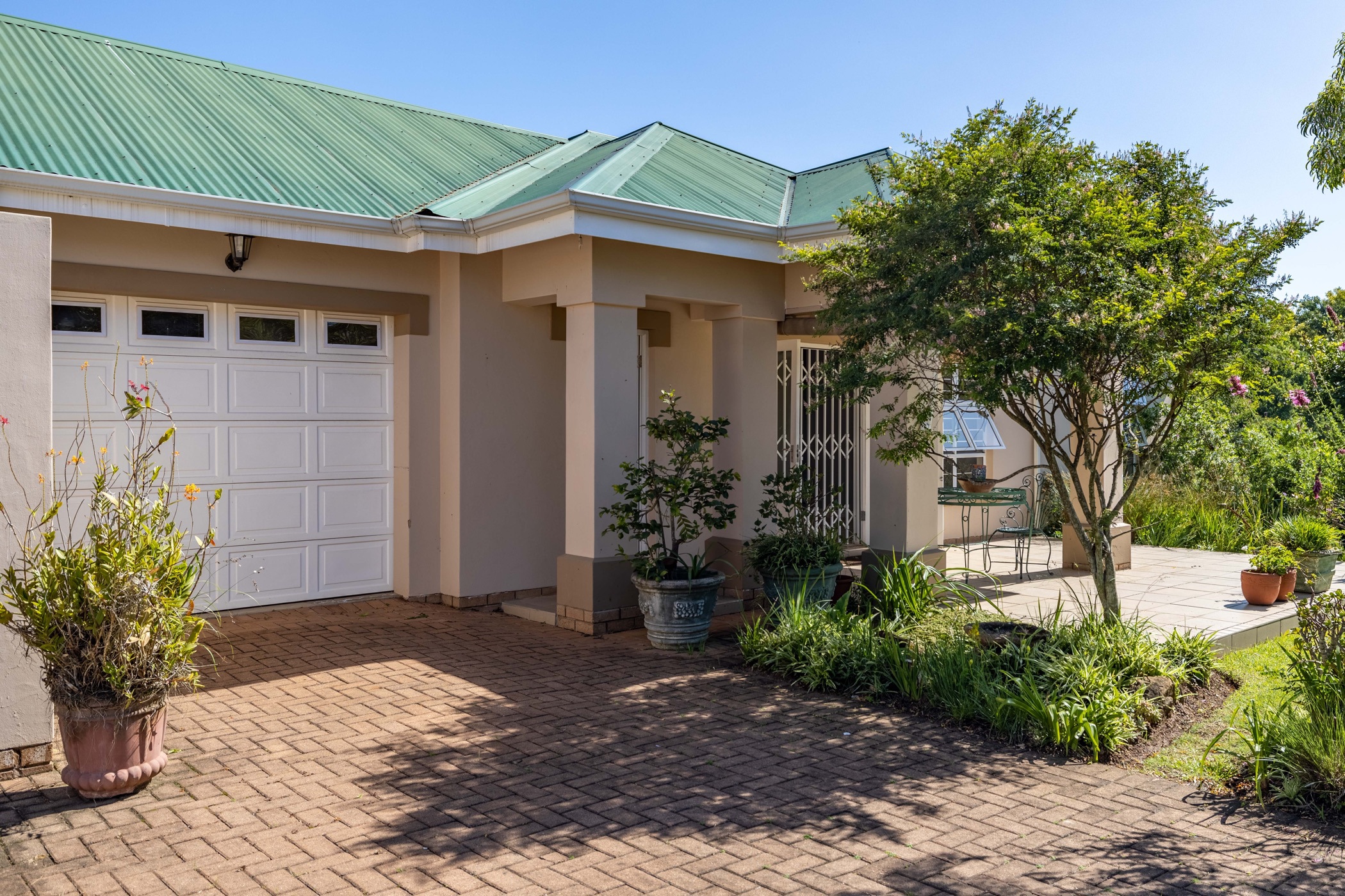 Townhouse sold in Assagay - 1KF1684525