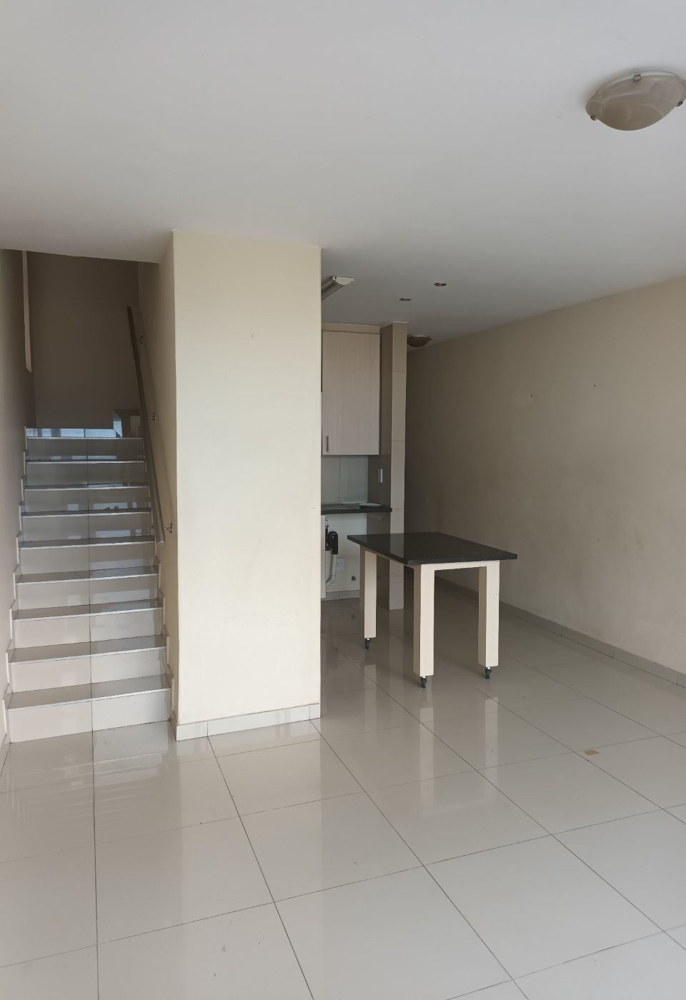 Double-storey house for sale in Die Heuwel - 1WD1597619 Double-storey house for sale in Die Heuwel - 1WD1597619