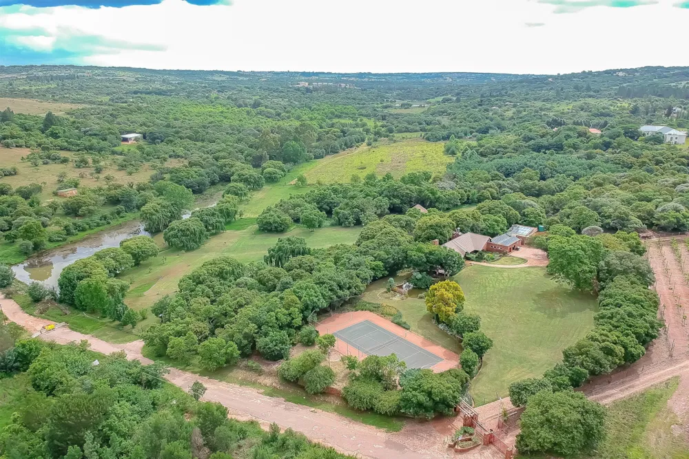 House for sale in Zwavelpoort SH - PT1599998