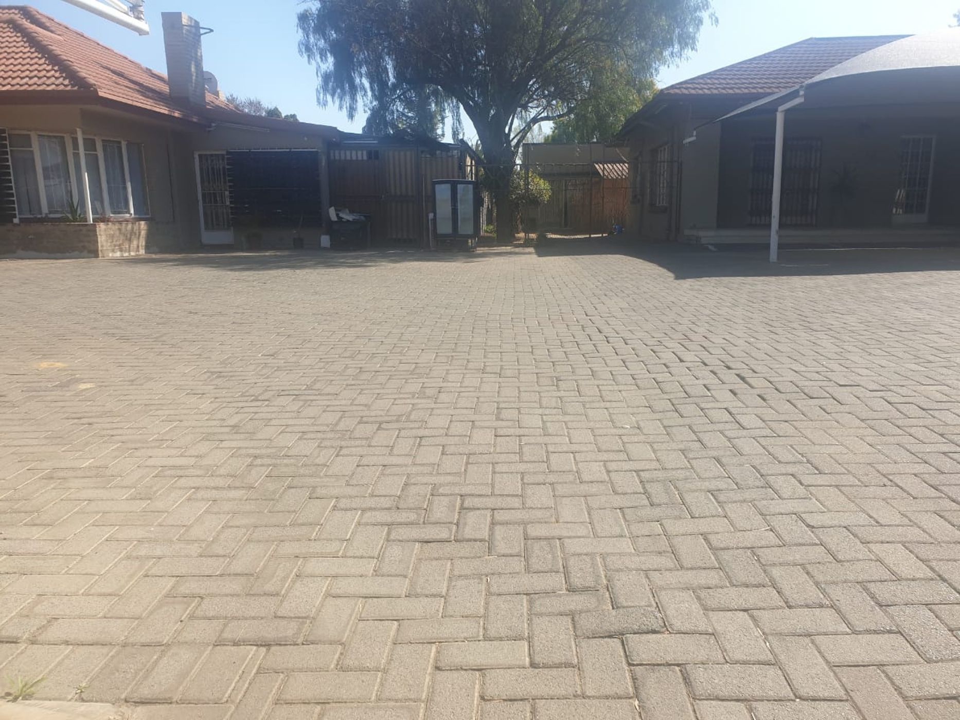 Commercial business for sale in Three Rivers North - 1VT1597697