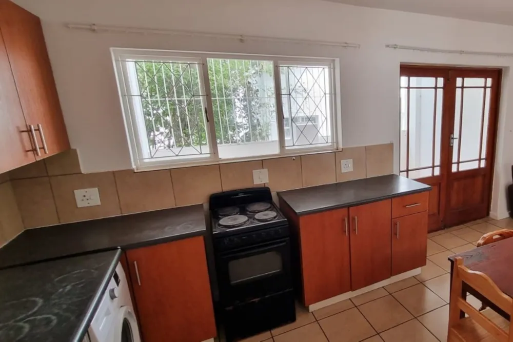 Double-storey apartment to rent in Sunnyside, Grahamstown, Makhanda - 1GC1751825