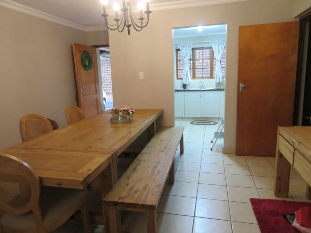 Townhouse for sale in Waterfall, Upper Highway - 1KF1646893