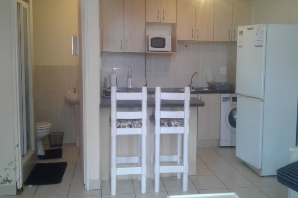 Apartment to rent in Bluewater Bay, Port Elizabeth, Gqeberha - 1PLZ1726234