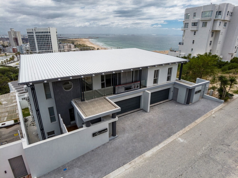 Apartment for sale in Summerstrand - 1PLZ1598477 Apartment for sale in Summerstrand - 1PLZ1598477