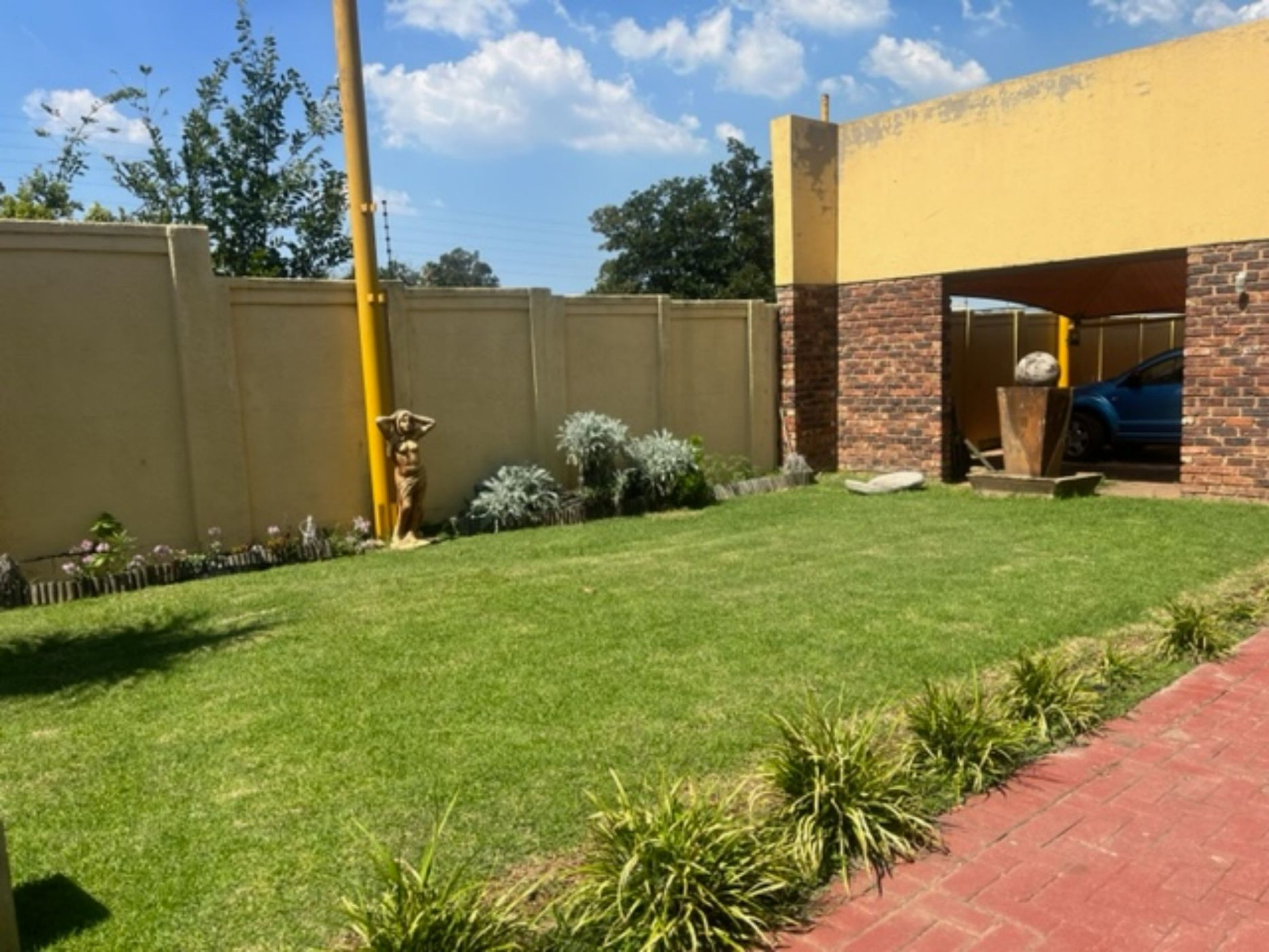 House for sale in Ravenswood - EN1602358